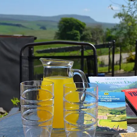 Ashes Farm - Ingleborough Barn Cottage, With 3 Peaks Views, Near Settle Exterior foto