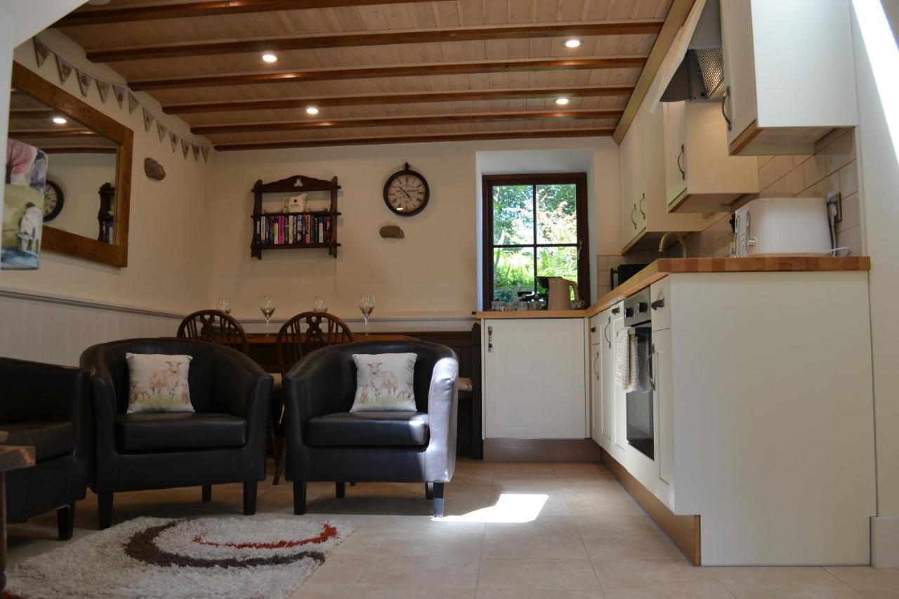 Holiday home Ashes Farm - Ingleborough Barn Cottage, With 3 Peaks Views, Near Settle