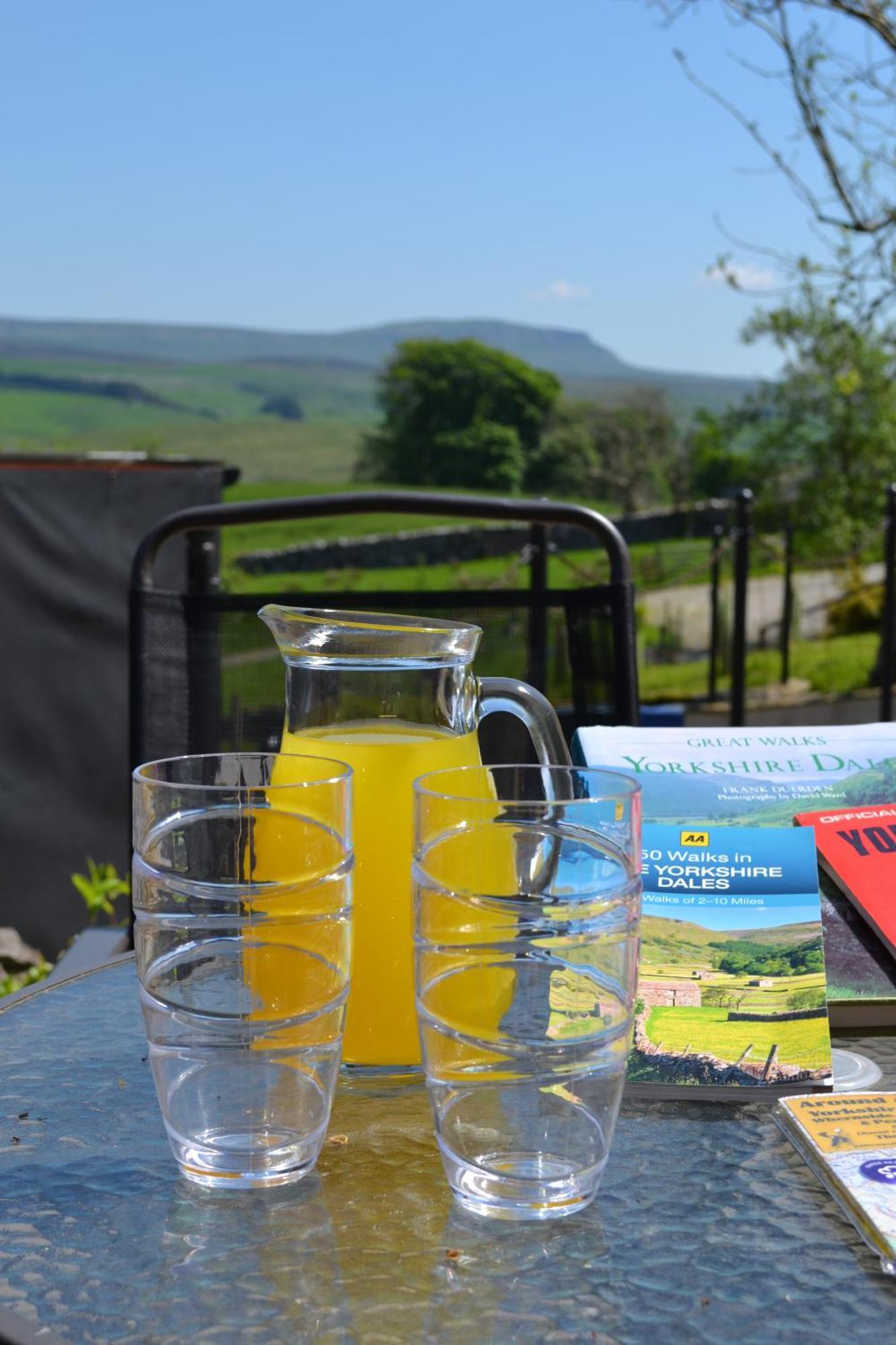 Ashes Farm - Ingleborough Barn Cottage, With 3 Peaks Views, Near Settle